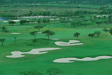 海南月亮湾高尔夫球会