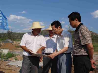 市气象局领导慰问园博园一线建设者